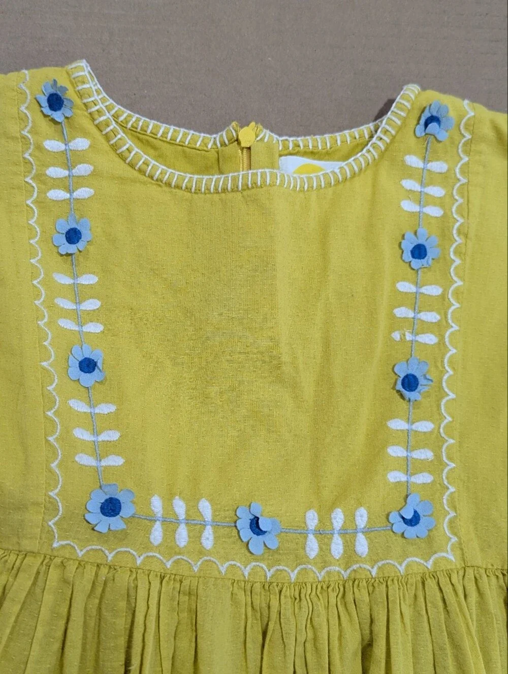 Mini Boden Girls Dress Golden Yellow Blue Flowers White Embroidery Sz 6-7Y 122cm